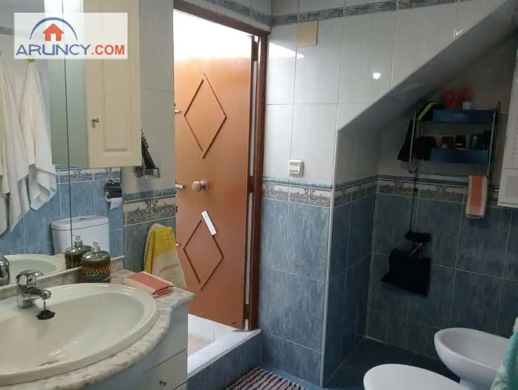 Baño de Casa o chalet en venta en Sevilla con Calefacción, Terraza y Trastero