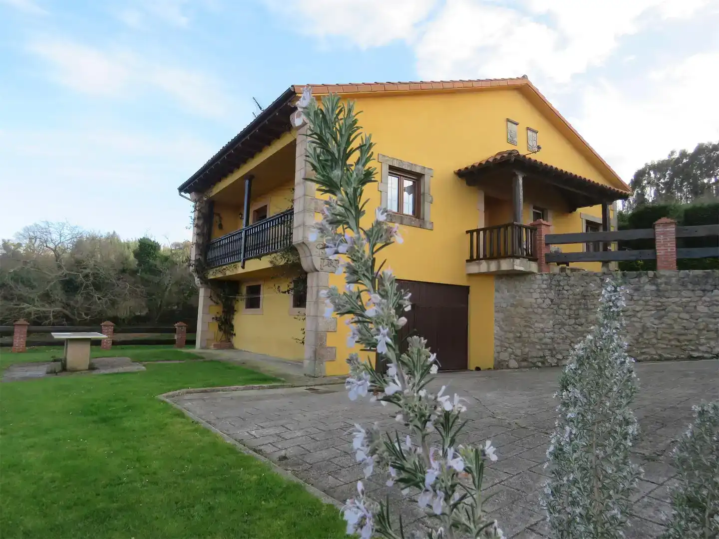Exterior view of Houses for rent in Comillas (Cantabria), Cantabria
