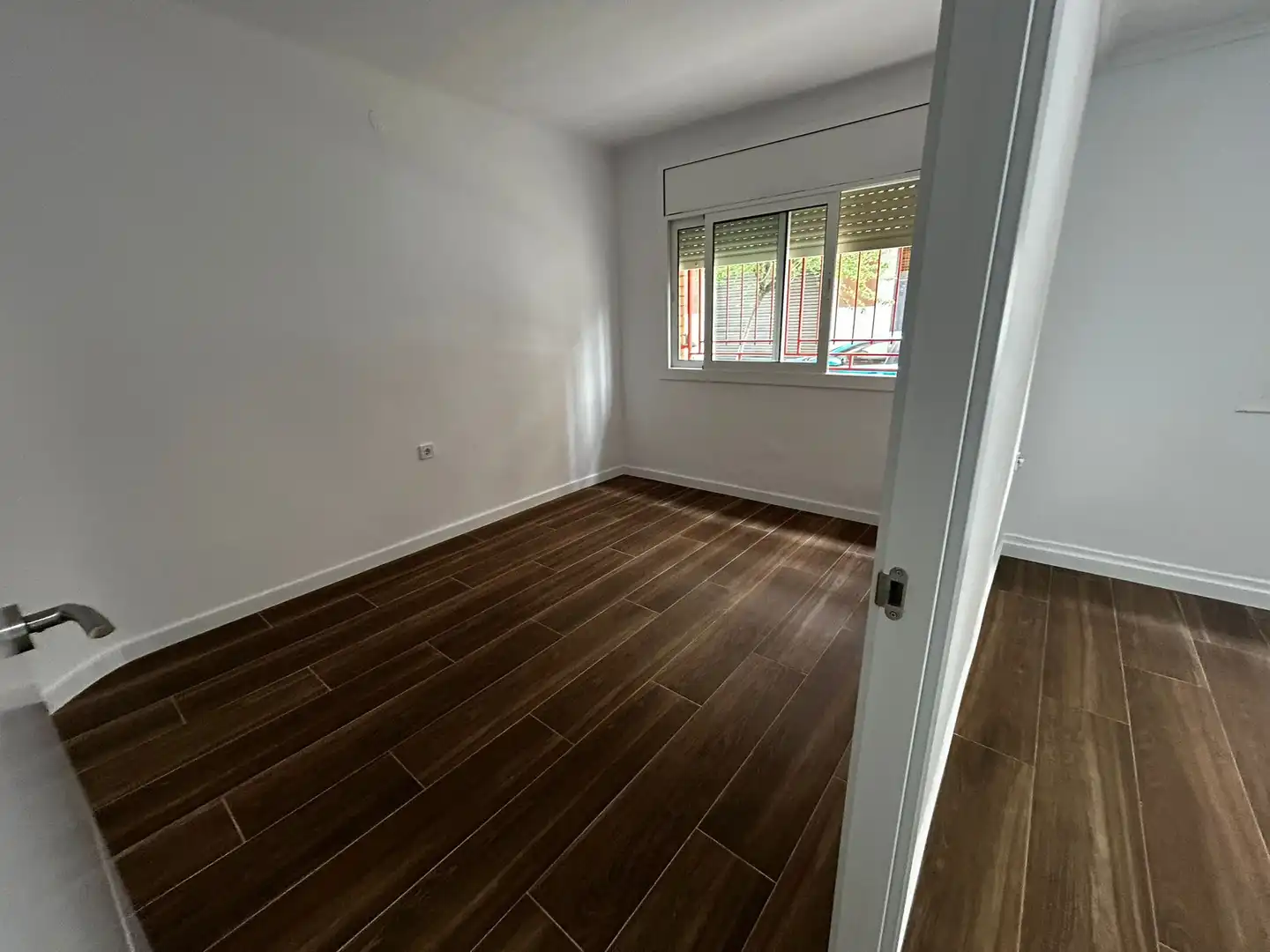 Dormitori de Planta baixa en venda en Cornellà de Llobregat