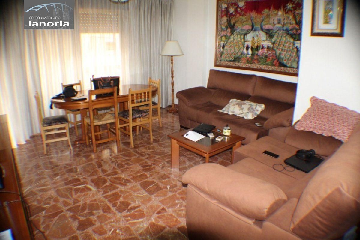 Sala d'estar de Pis de lloguer en  Albacete Capital amb Calefacció, Terrassa i Balcó
