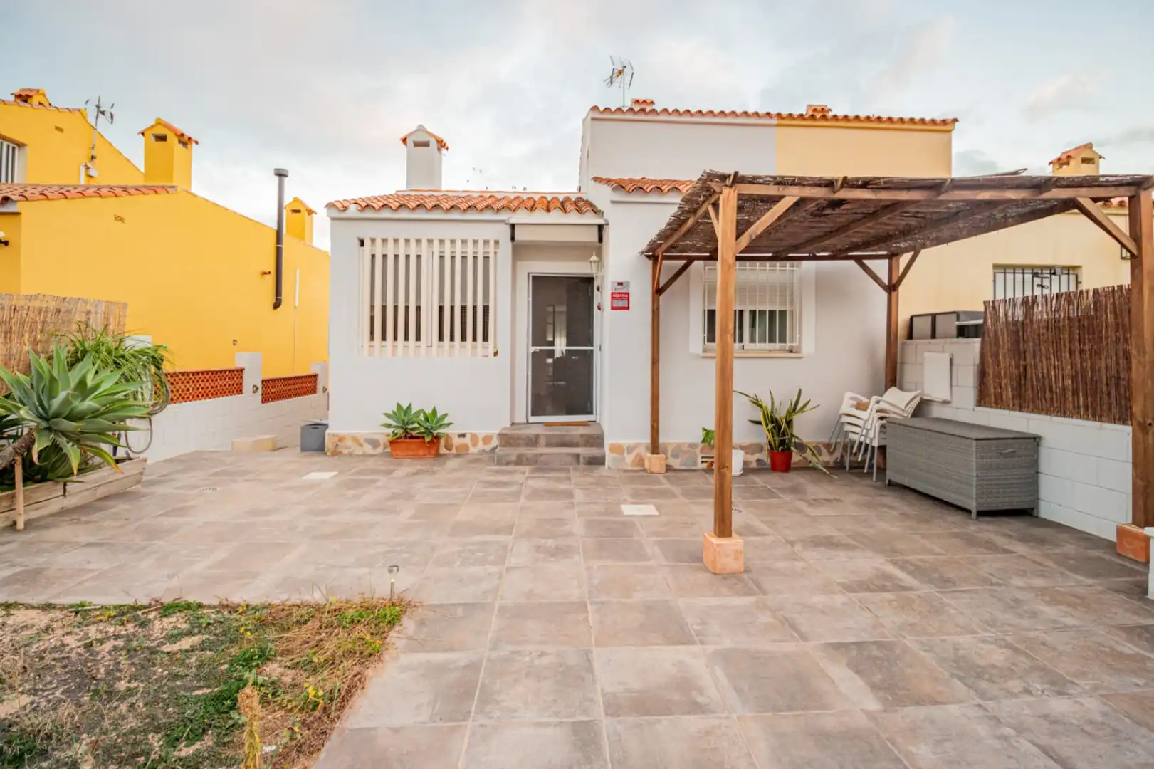 Exterior view of Detached homes for sale in La Nucia  with Air Conditioner, Heating and Terrace