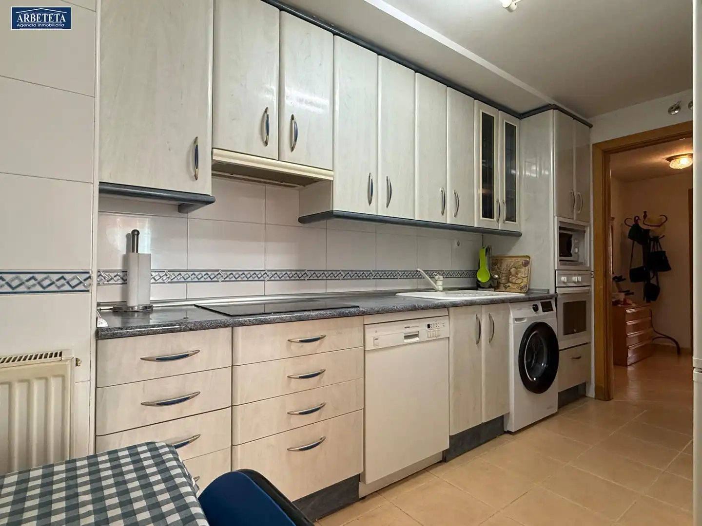 Cocina de Piso en venta en Guadalajara con Calefacción, Trastero y Amueblado
