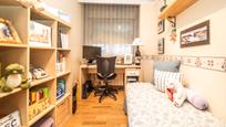 Bedroom of Flat for sale in  Madrid Capital  with Air Conditioner