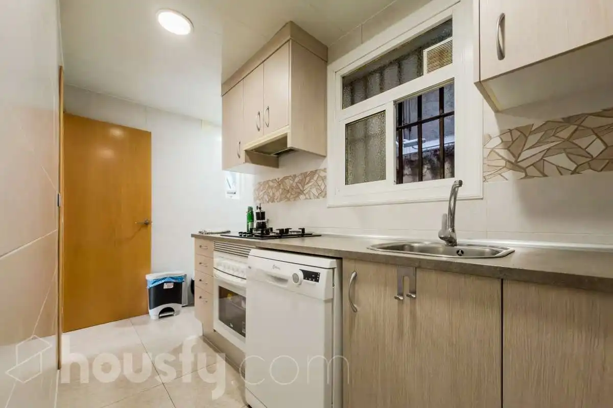 Cocina de Piso en venta en Sant Adrià de Besòs con Amueblado y Balcón