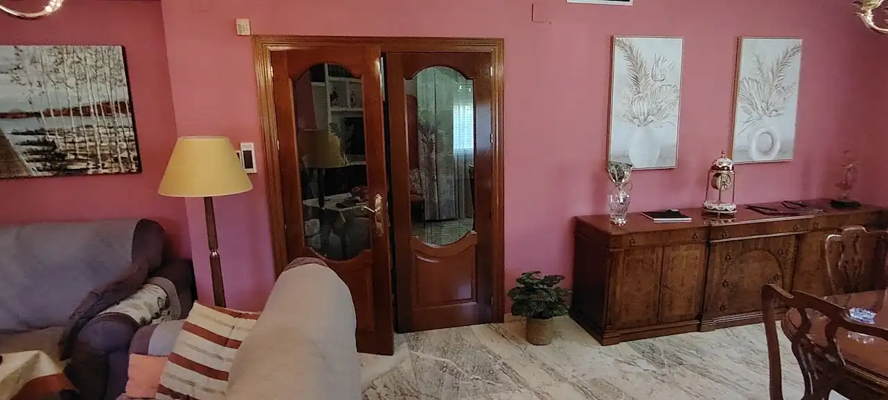 Casa o xalet en venda en Linares amb Aire condicionat, Calefacció i Jardí privat