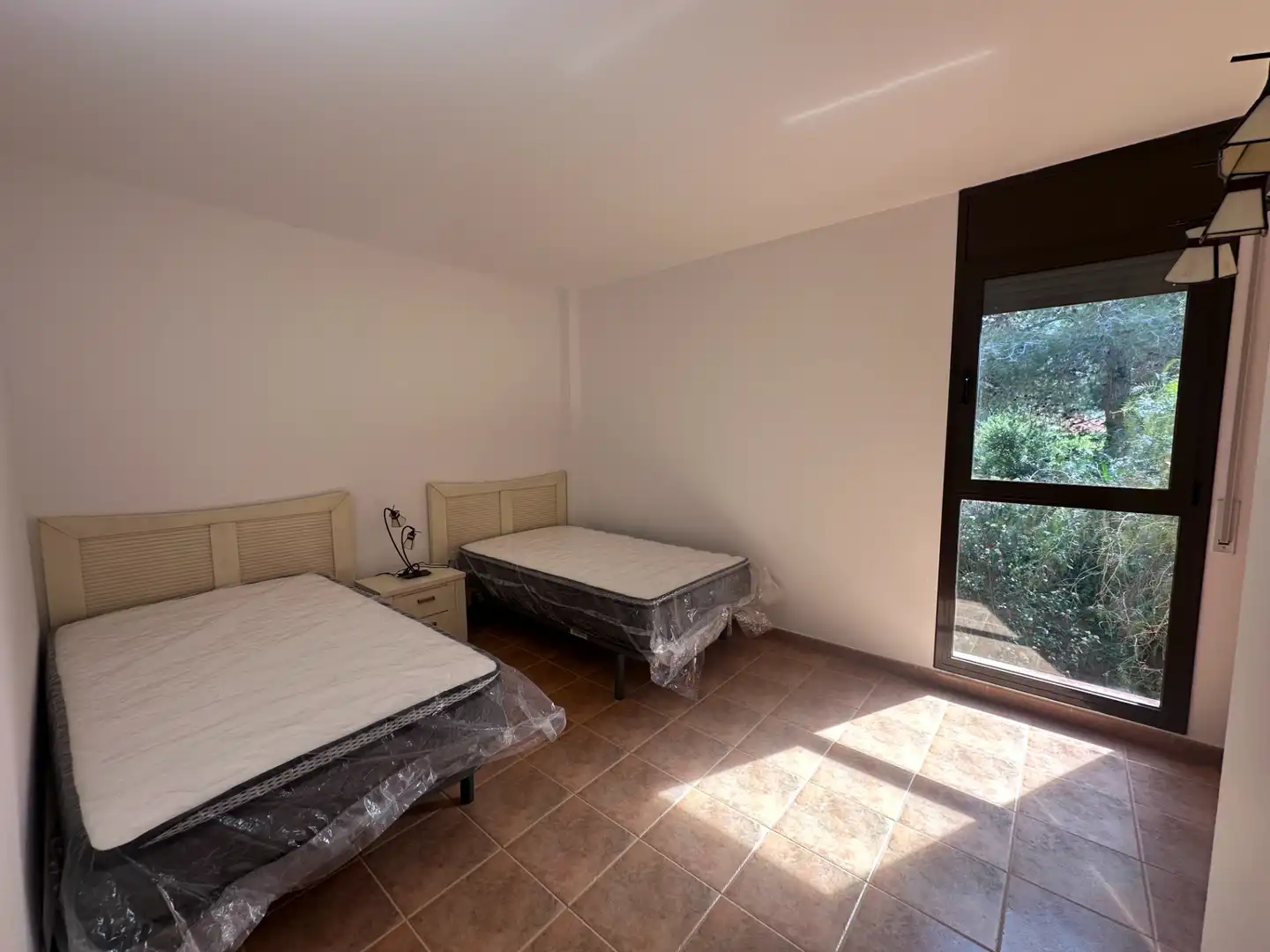 Habitación de Casa o chalet en venta en Tarragona con Aire acondicionado, Calefacción y Jardín privado