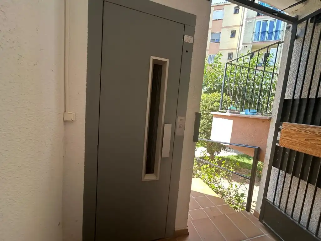 Piso con ascensor en venta en Calle Apostol Santiago, imagen 41
