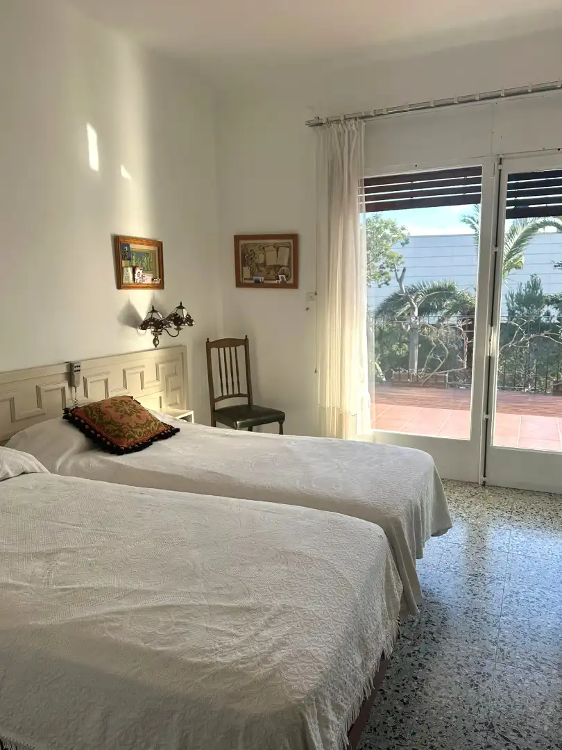 Dormitori de Casa o xalet en venda en Llançà amb Calefacció, Jardí privat i Terrassa