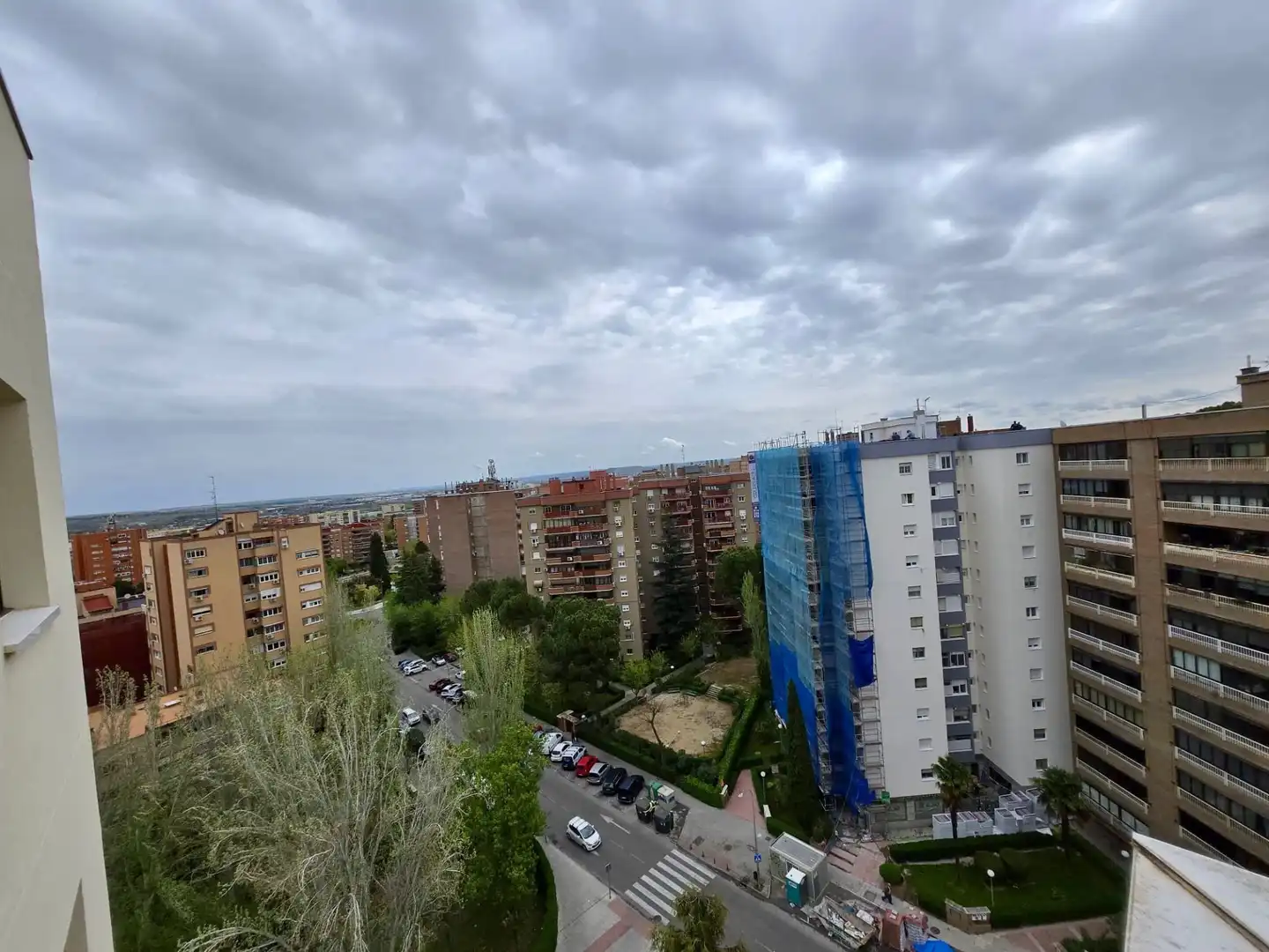 Vista exterior de Pis en venda en Coslada amb Aire condicionat i Calefacció