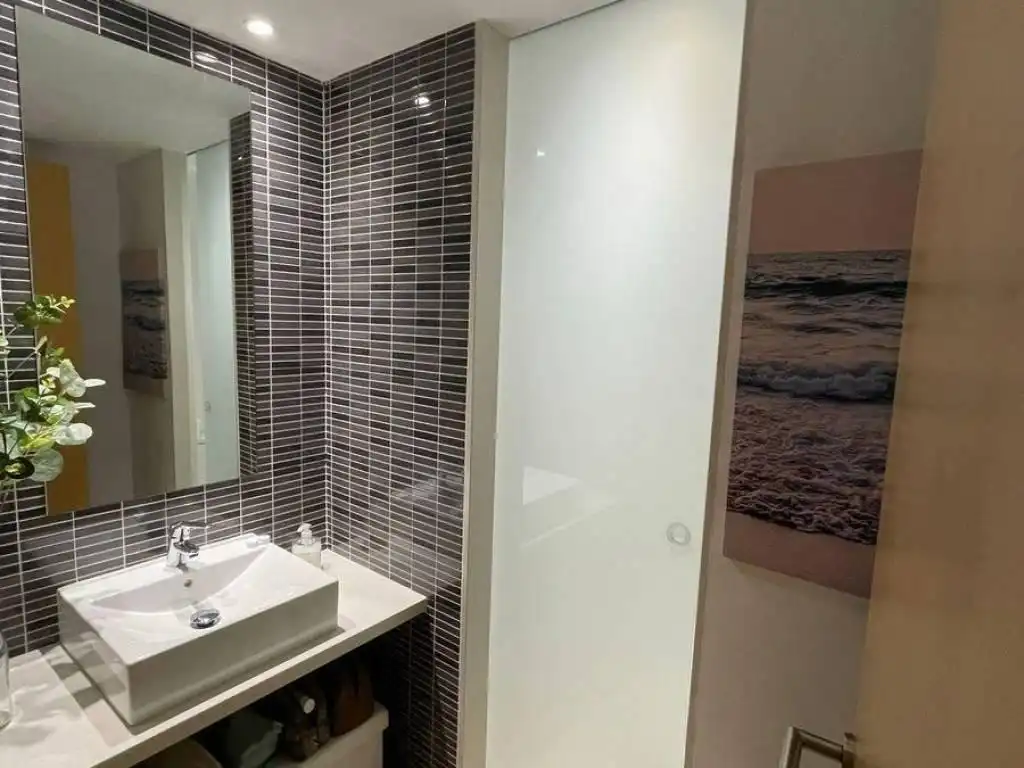 Bany de Apartament en venda en Alcanar amb Aire condicionat, Calefacció i Jardí privat