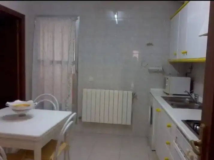 Cuina de Casa adosada en venda en Cabezabellosa, Cáceres