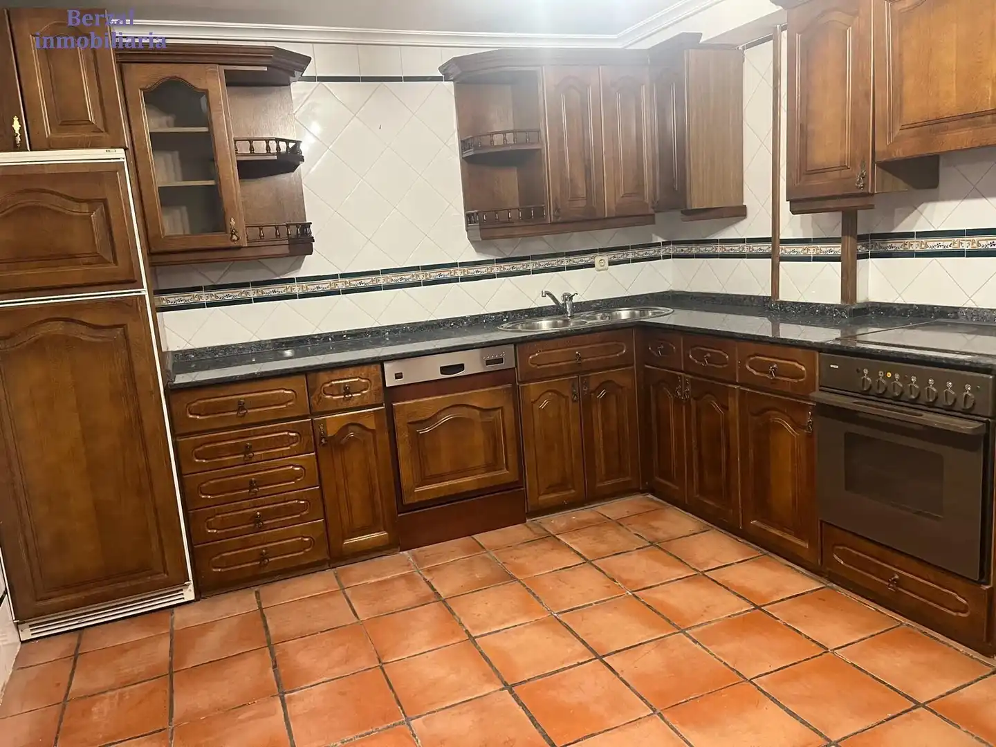 Casa adosada en venda a Avenida MADRID, Avda. Madrid
