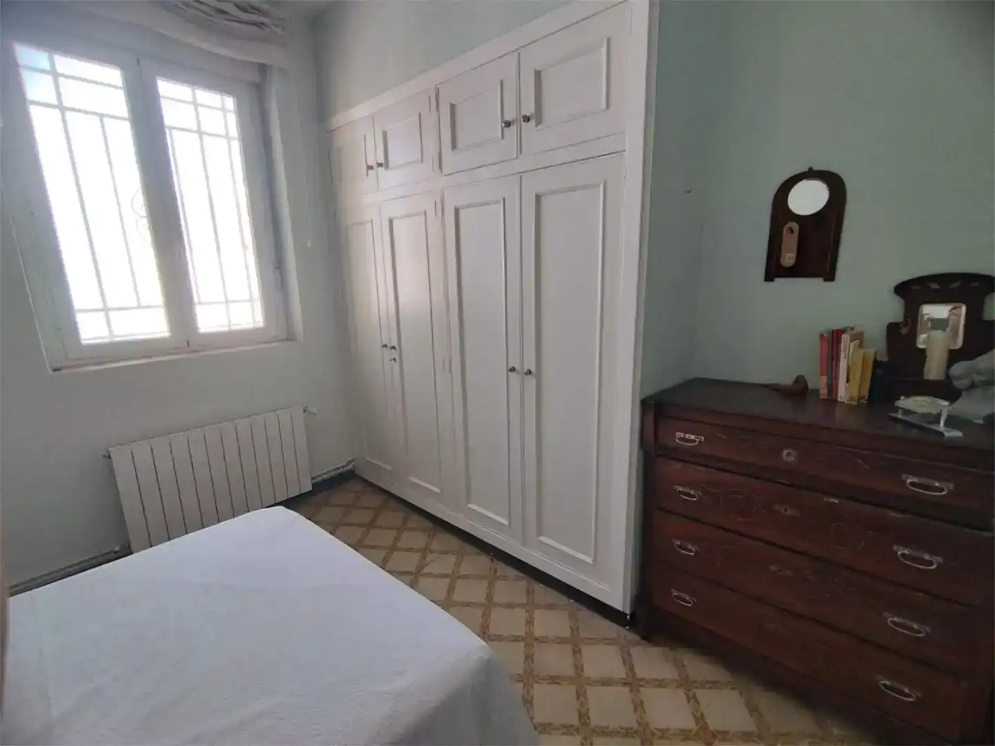 Schlafzimmer von Wohnung zur Miete in Jalance mit Klimaanlage, Möbliert und Waschmaschine