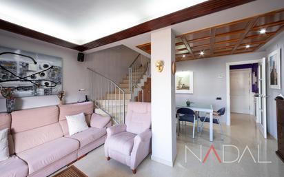 Sala d'estar de Dúplex en venda en Martorell amb Calefacció, Terrassa i Balcó