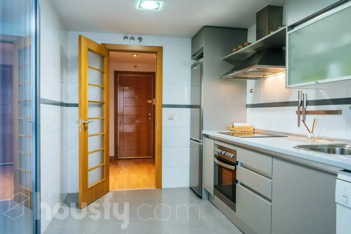 Wohnung zur Miete in Avenida de la Osa Menor, Sur - PAU 4