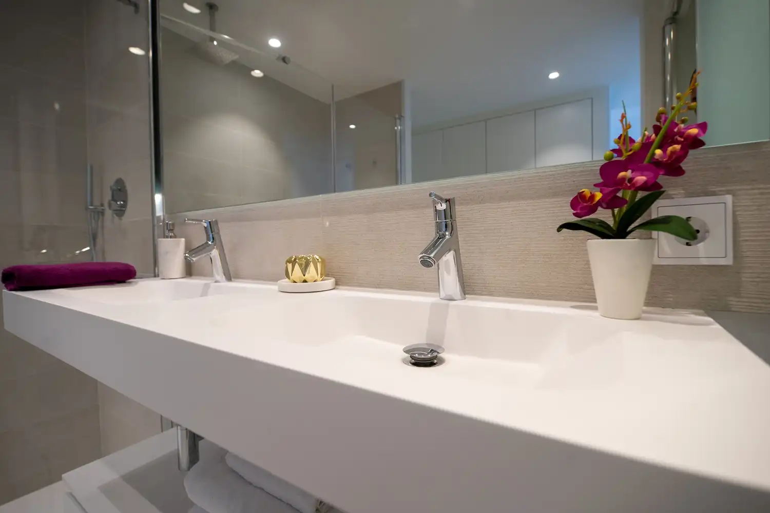 Badezimmer von Wohnung zum Verkauf in Fuengirola mit Klimaanlage, Heizung und Terrasse