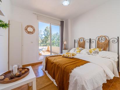 Schlafzimmer von Erdgeschoss zum verkauf in Mijas mit Terrasse und Balkon