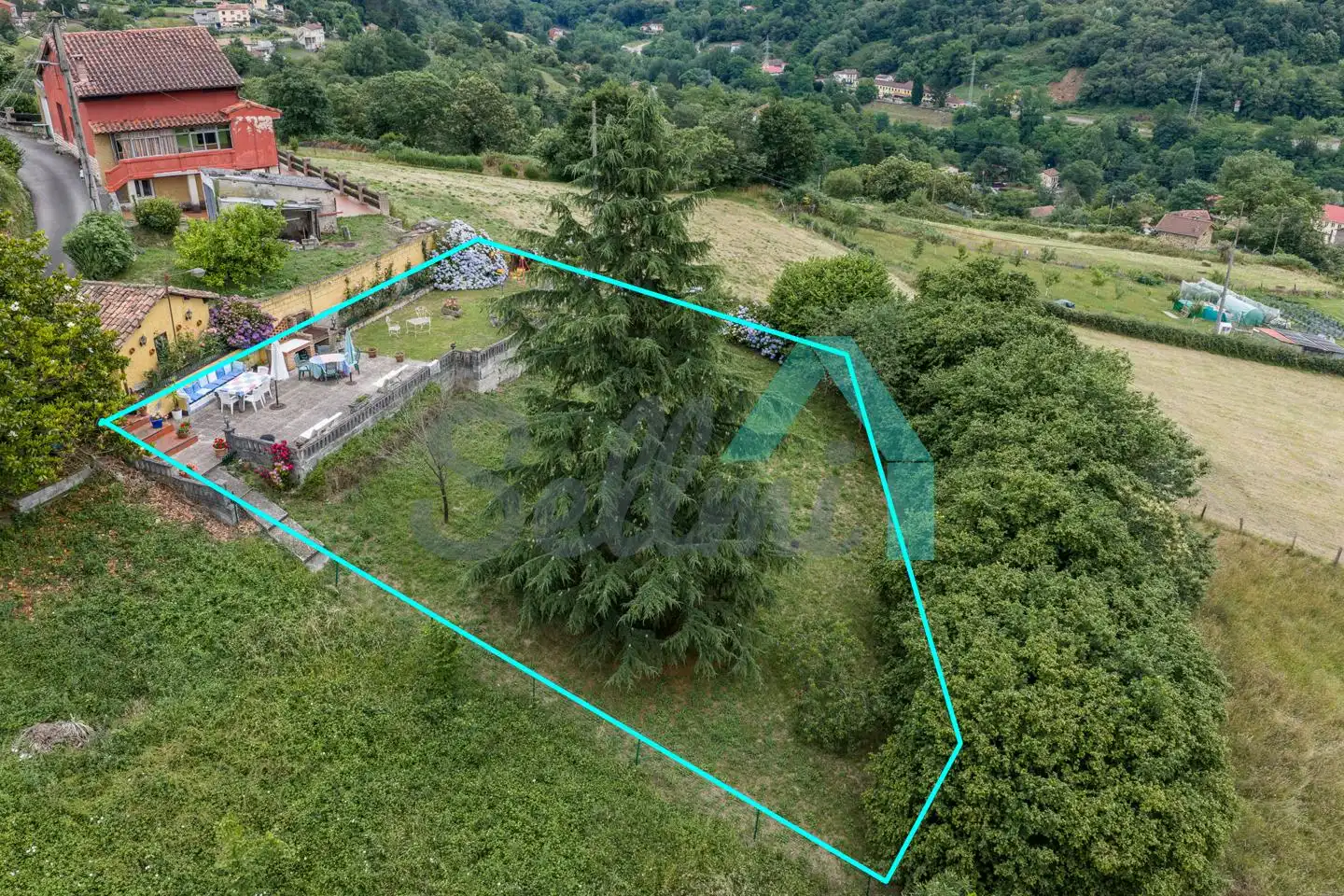 Casa adosada en venda en Langreo amb Calefacció, Jardí privat i Parquet