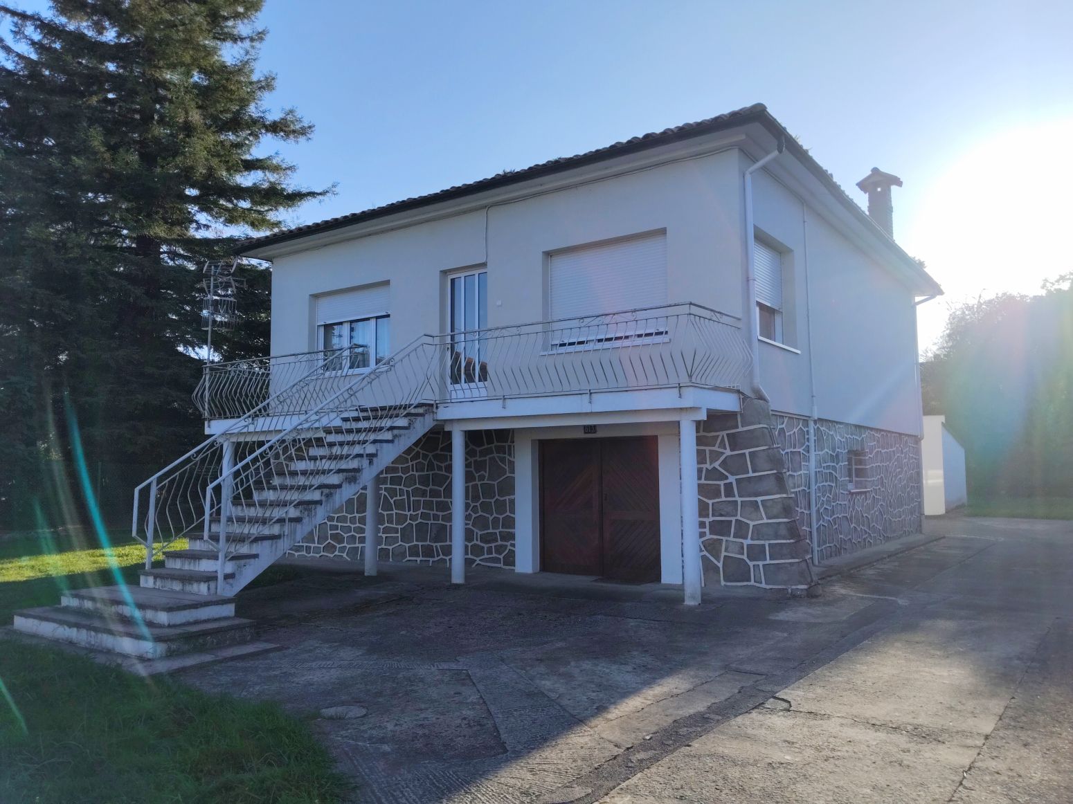 Vista exterior de Casa o xalet en venda en Torrelavega  amb Calefacció, Jardí privat i Terrassa