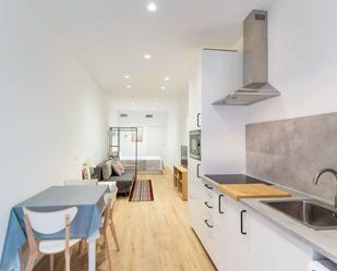 Kitchen of Study to share in  Valencia Capital  with Air Conditioner and Terrace