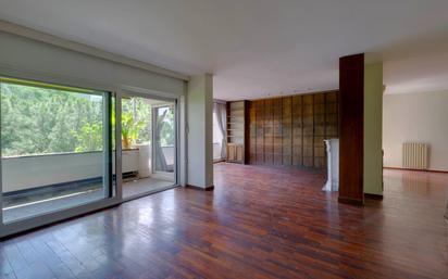 Living room of Flat for sale in  Barcelona Capital  with Balcony