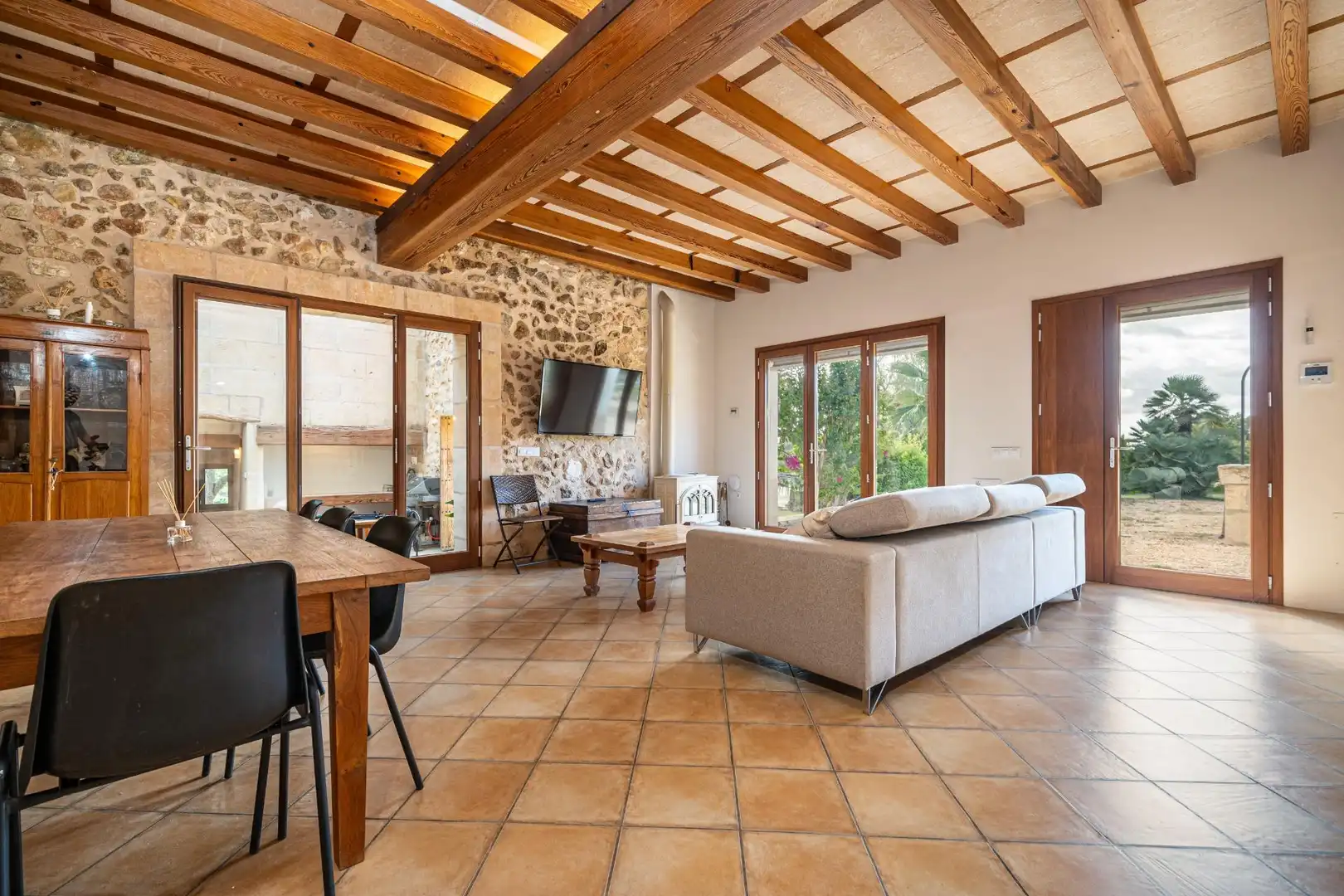 Living room of Country homes for sale in Manacor  with Air Conditioner, Heating and Private garden