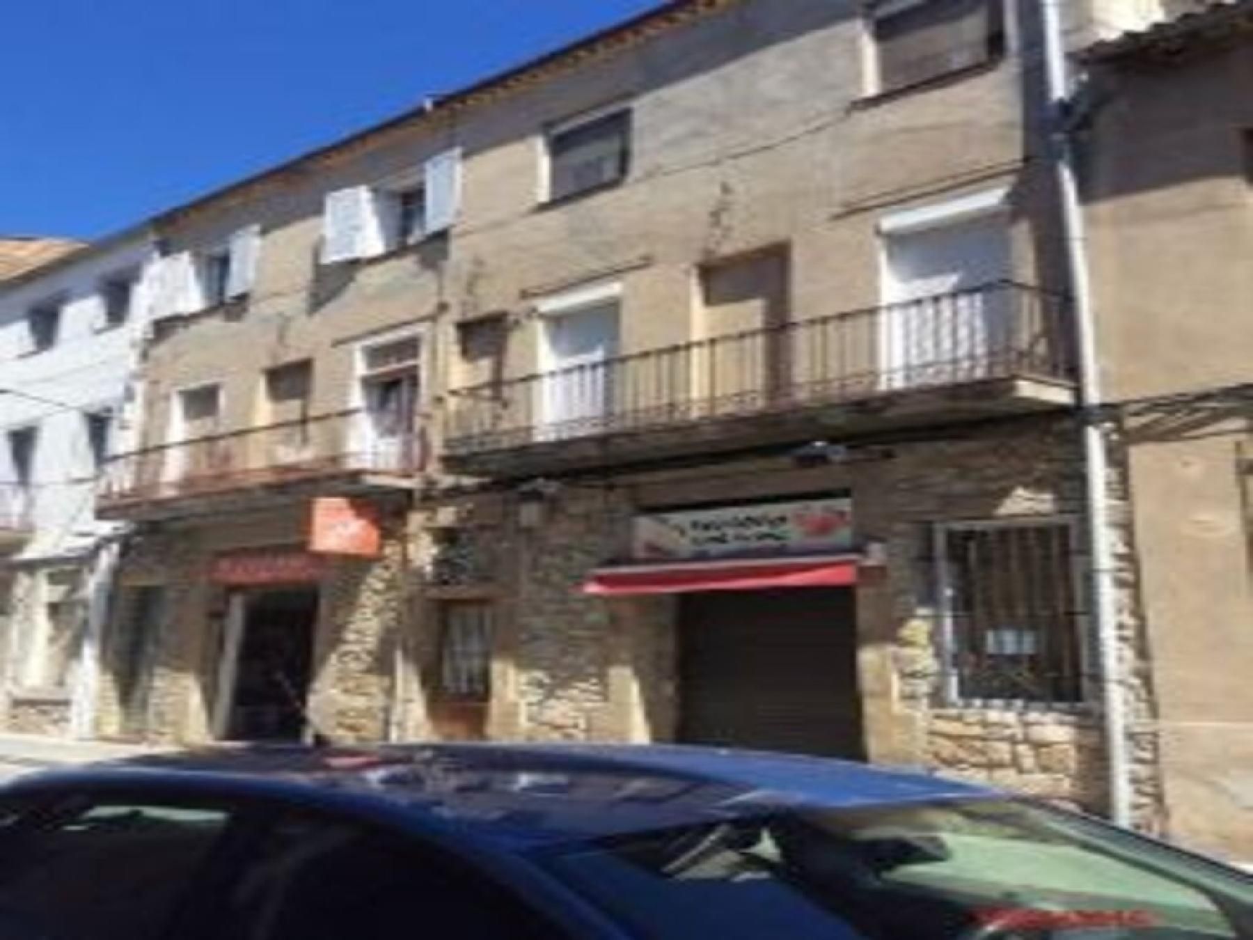 Vista exterior de Pis en venda en Sant Vicenç de Castellet