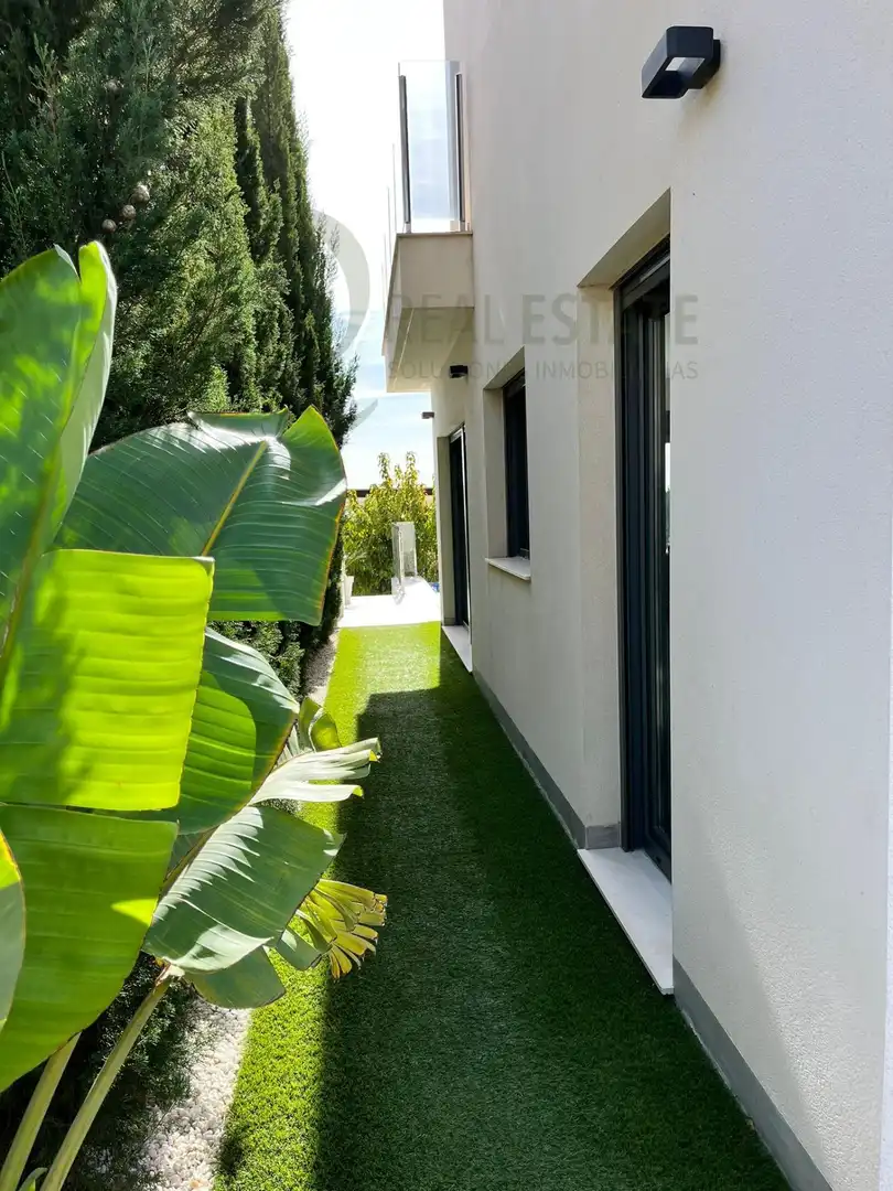 Xalet amb jardí en venda a Avenida Avenida Granada, imagen 6