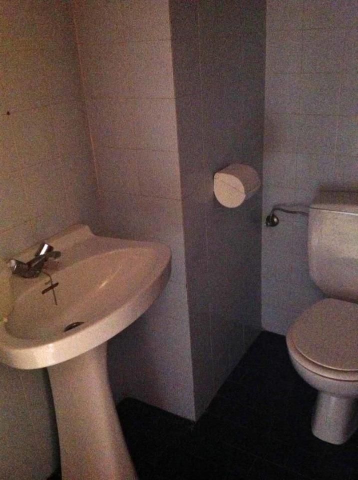 Bathroom of Flat for sale in Tarancón  with Heating, Terrace and Storage room