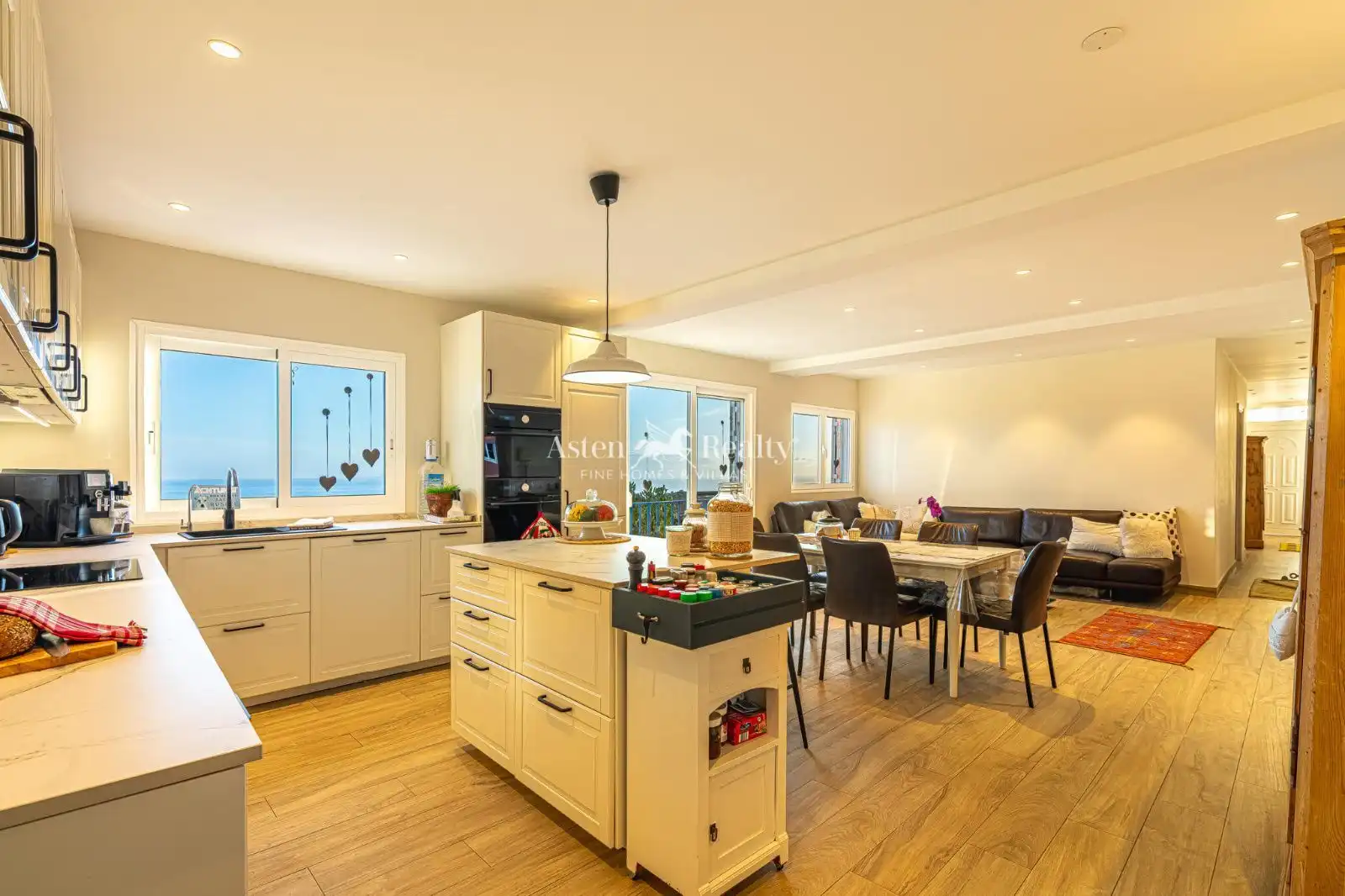 Cocina de Casa o chalet en venta en Santiago del Teide con Aire acondicionado, Calefacción y Piscina