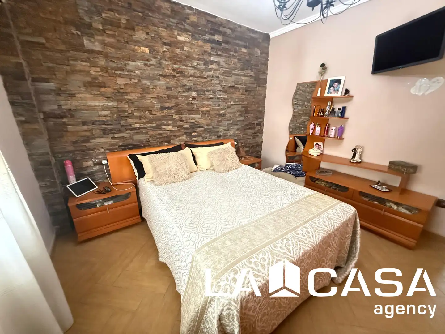 Bedroom of Detached homes for sale in Dos Hermanas  with Air Conditioner, Terrace and Storage room