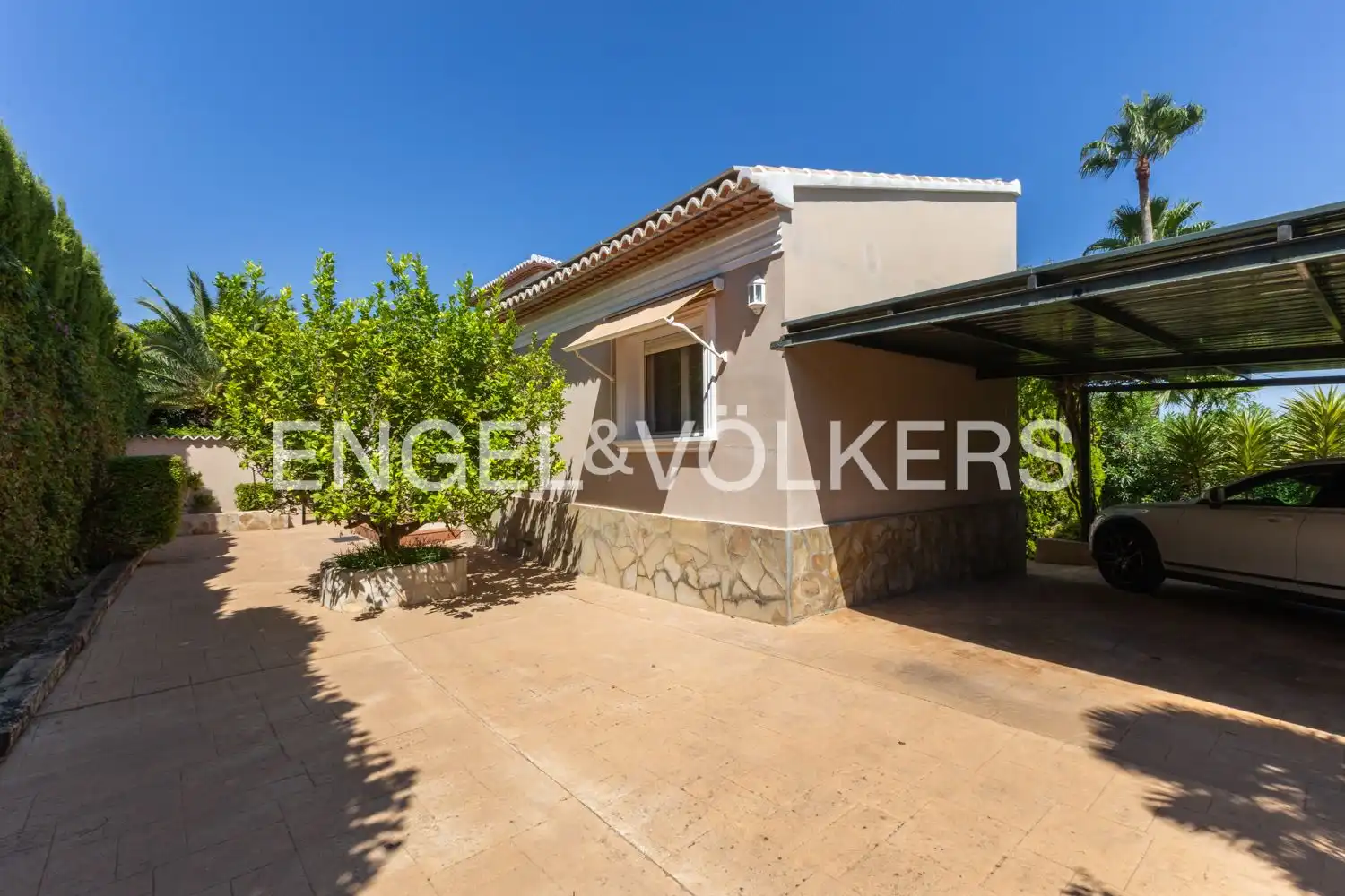 Vista exterior de Casa o xalet en venda en Cap Martí - El Tossalet - Pinomar