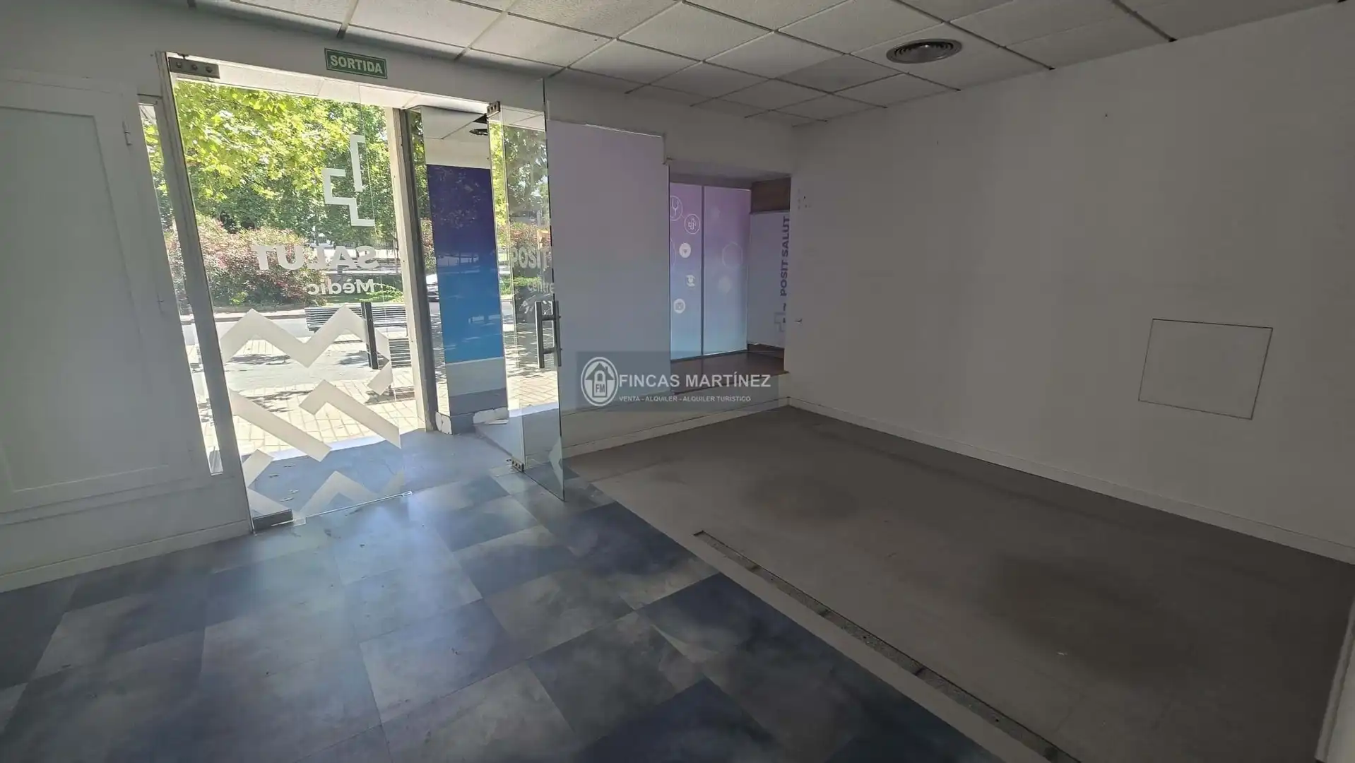 Local comercial en venda a paseo de la salle, imagen 2