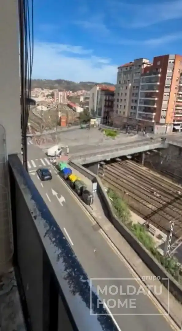 Außenansicht von Wohnung zum Verkauf in Bilbao  mit Heizung und Terrasse