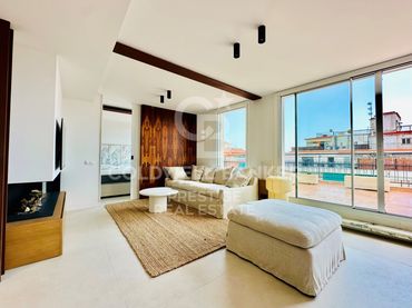 Penthouse mit Aufzug zum Verkauf in Avinguda de Madrid