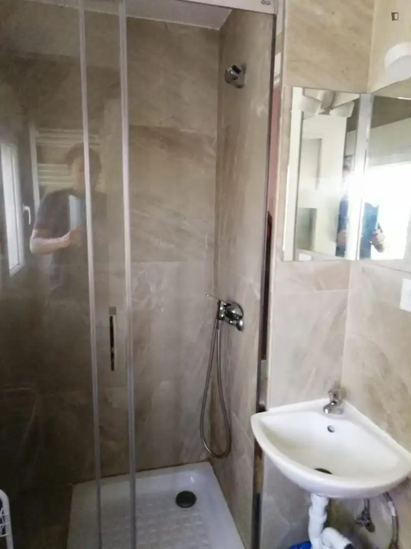 Baño de Casa o chalet para compartir en Madrid con Aire acondicionado, Calefacción y Amueblado