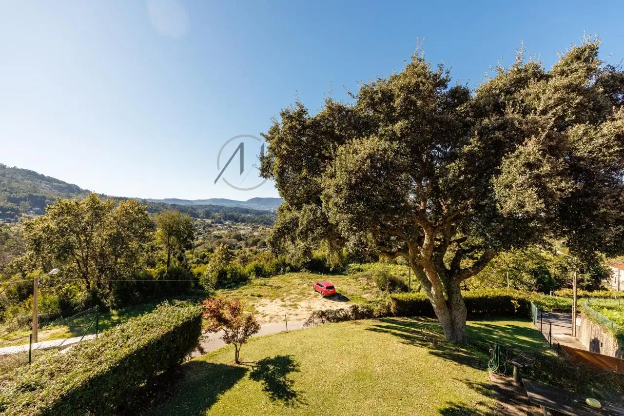 Jardí de Casa o xalet en venda en Nigrán amb Calefacció, Jardí privat i Terrassa