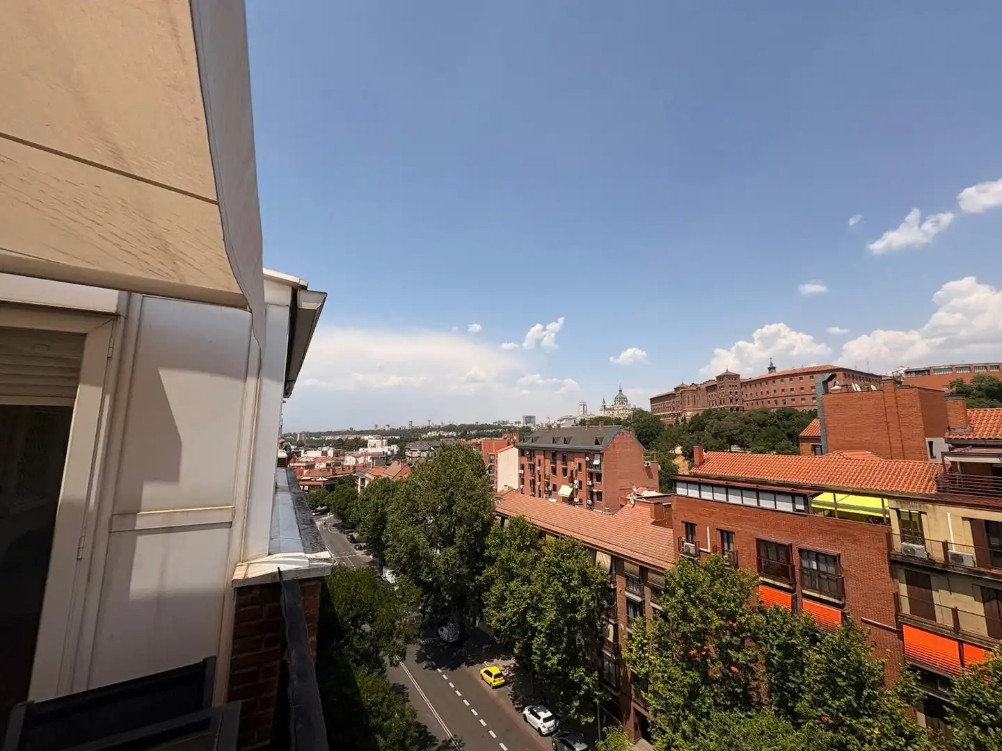 Außenansicht von Wohnung zur Miete in Madrid mit Heizung und Terrasse