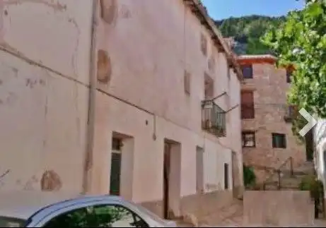Vista exterior de Casa o chalet en venta en Alpuente
