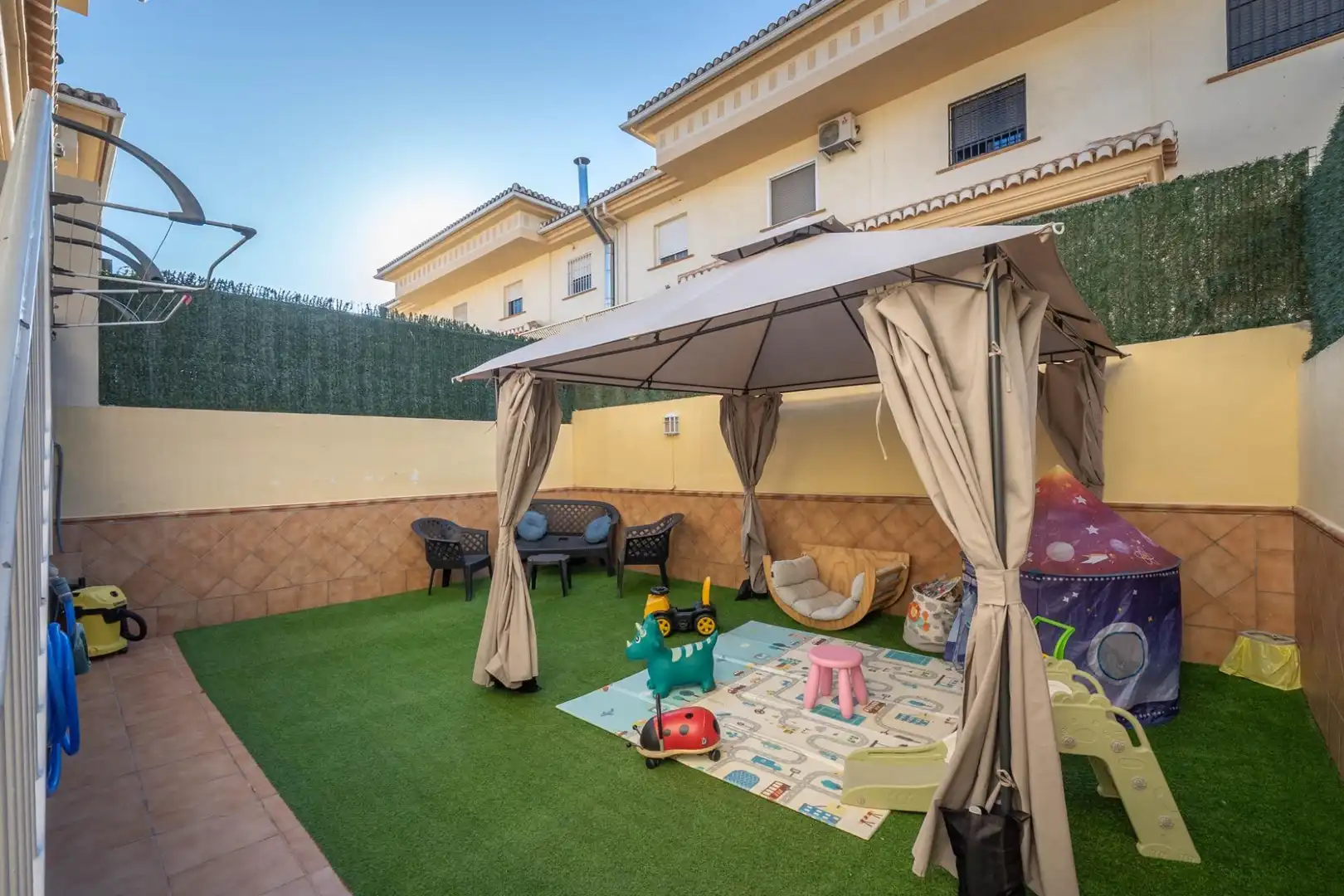 Reihenhaus mit Garten zum Verkauf in Calle COSTA RICA, imagen 18