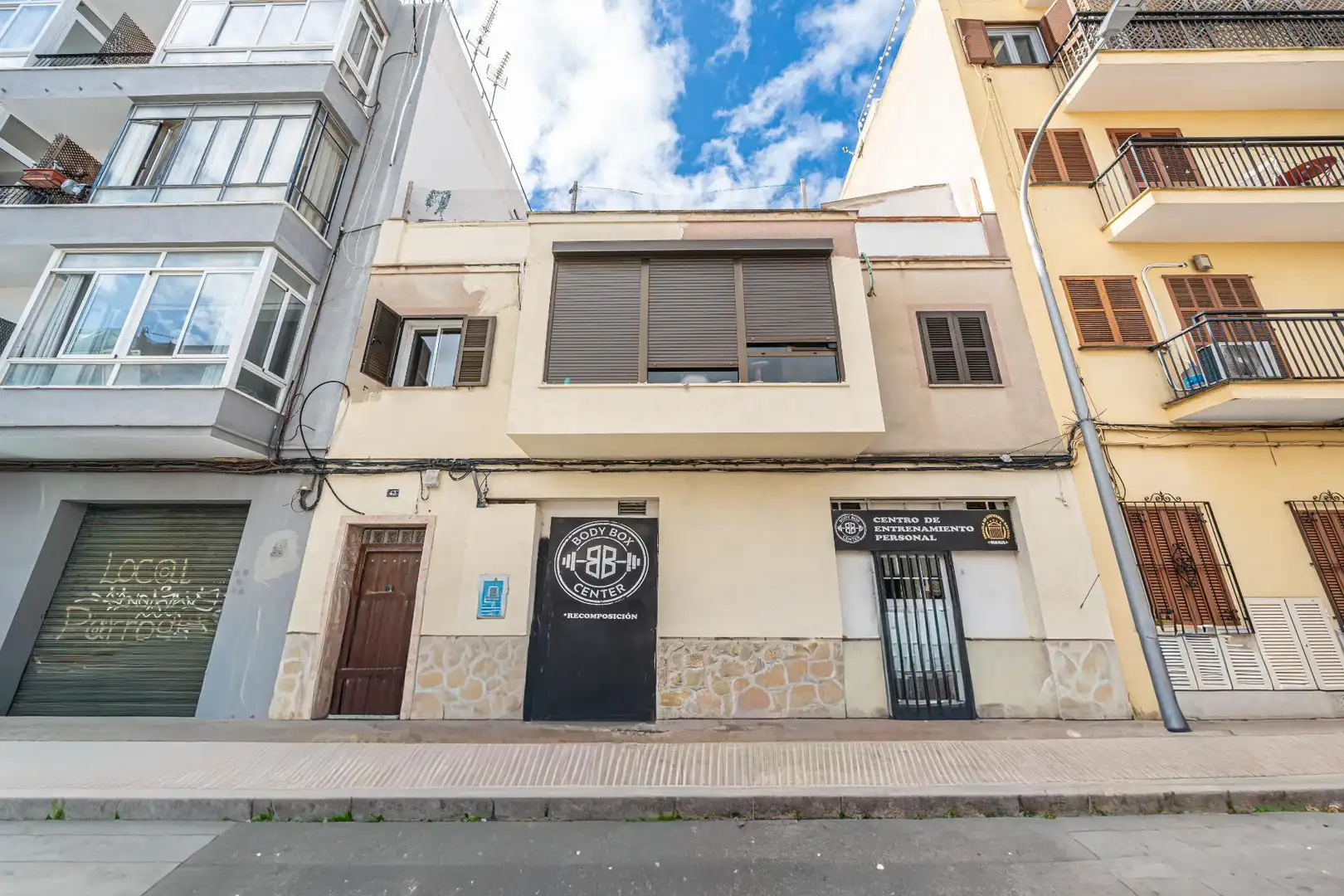 Vista exterior de Casa adosada en venta en  Palma de Mallorca con Aire acondicionado, Calefacción y Jardín privado