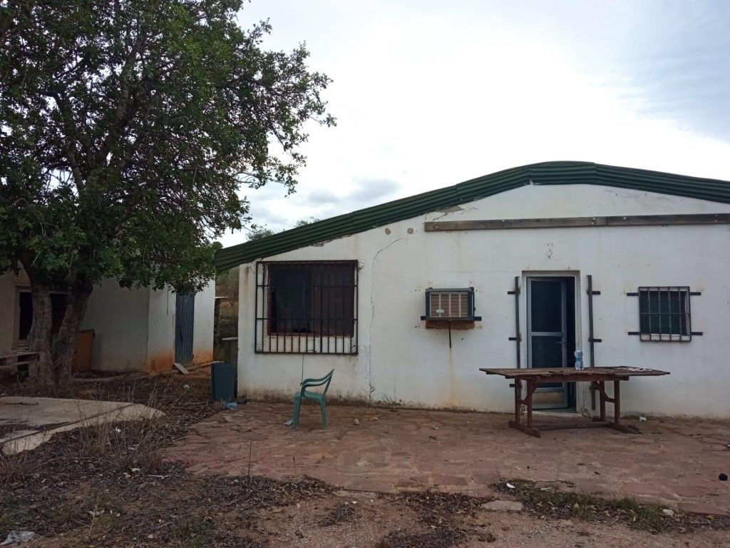 Residencial en venta en Llíria, Santa Bárbara