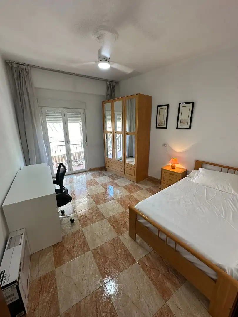 Bedroom of Flat for rent in Granada  with Furnished, Washing machine and Microwave