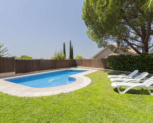 Garden of Study to share in Sevilla la Nueva  with Air Conditioner and Terrace