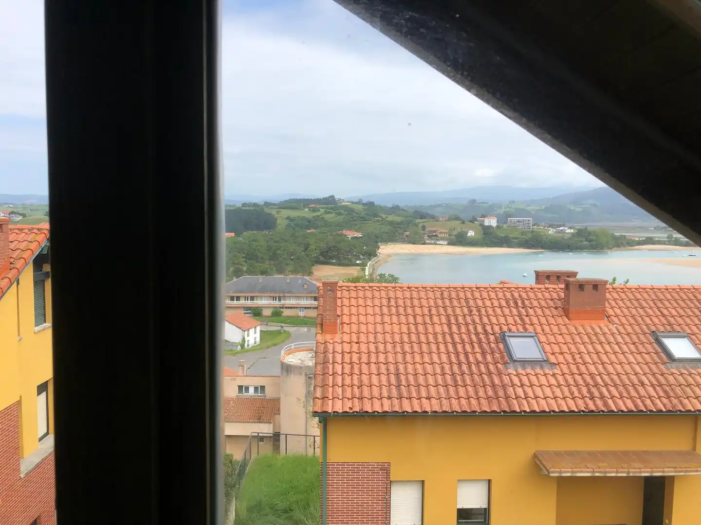 Habitación de Piso en venta en San Vicente de la Barquera con Calefacción, Amueblado y Balcón