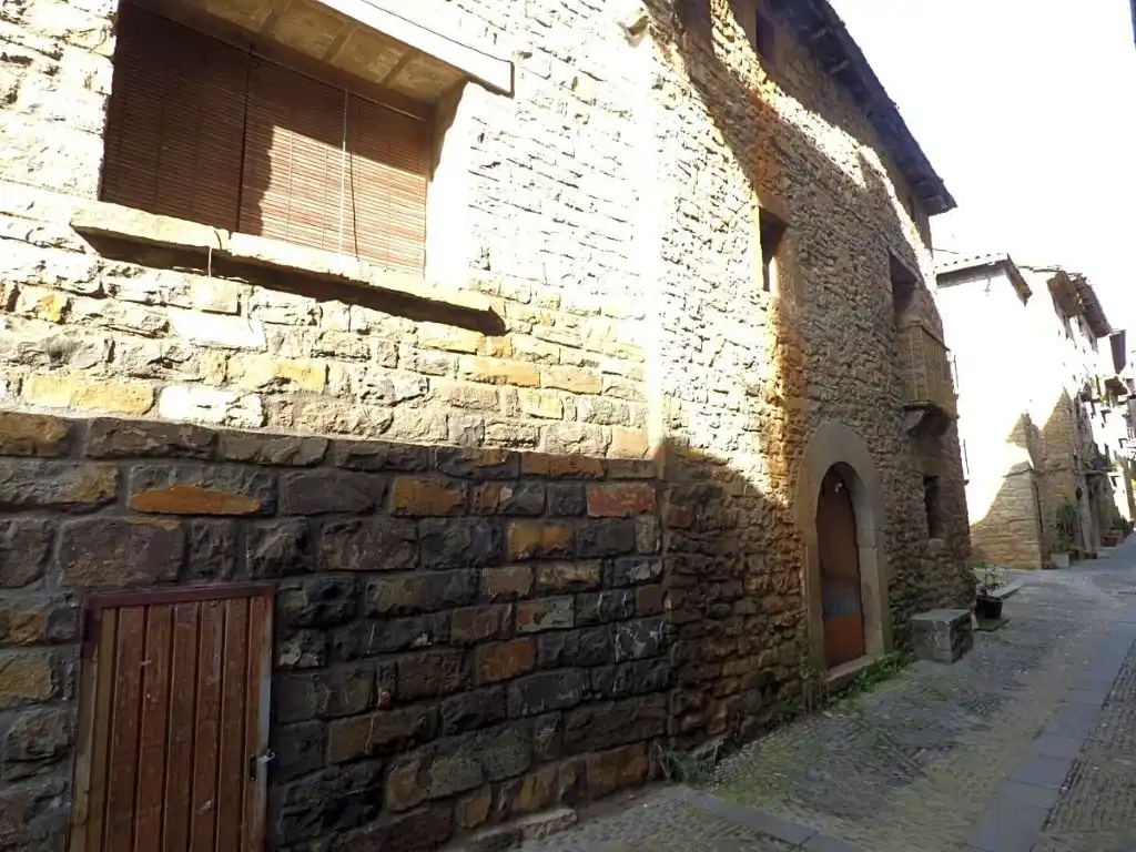 Houses for sale in C. Sta. Cruz, 27-25, Aínsa-Sobrarbe