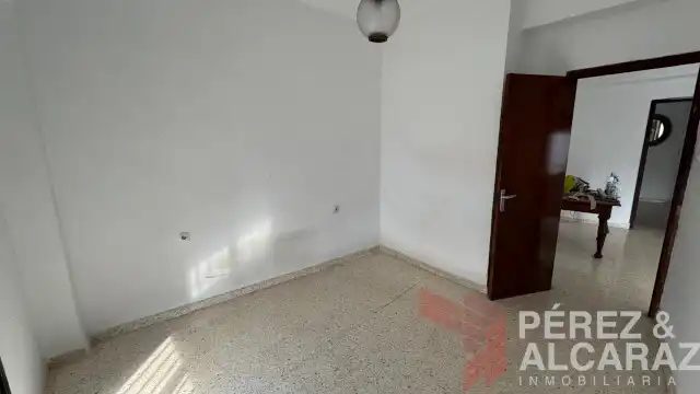 Bedroom of Flat for sale in Palma del Río  with Air Conditioner, Storage room and Balcony
