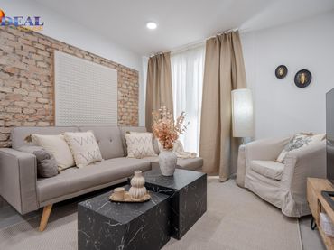 Piso con ascensor en venta en Avenida PABLO PICASSO 7
