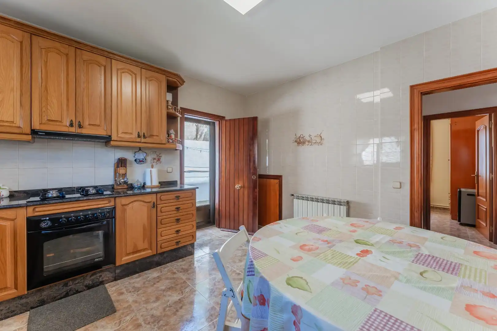Cocina de Casa o chalet en venta en Sant Fost de Campsentelles con Calefacción, Jardín privado y Terraza