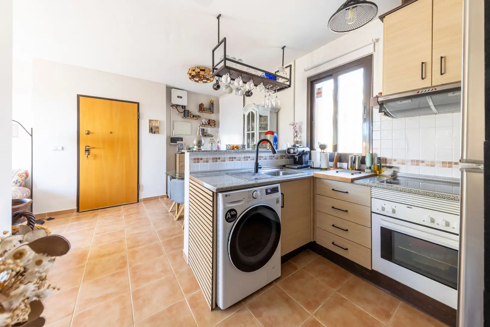 Küche von Wohnungen zur Miete in Águilas mit Klimaanlage, Heizung und Terrasse